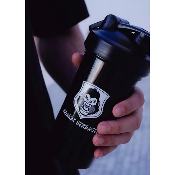 The Unbranded Brand Other - Monkey Strength Hard‎ Plastic Shaker Bottle 18 OZ (Black)